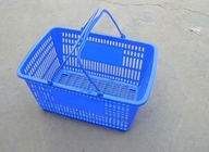 Blauer Supermarkt-Plastikkorb mit Griff-Logo-Druck des Griff-zwei